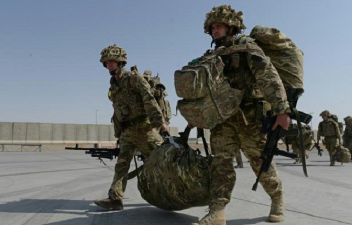 Londres va maintenir sa présence militaire en 2016