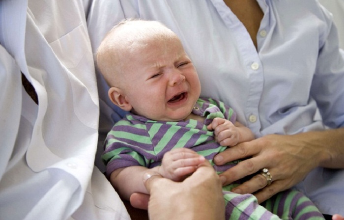 Comment les pleurs des bébés transforment le cerveau des parents