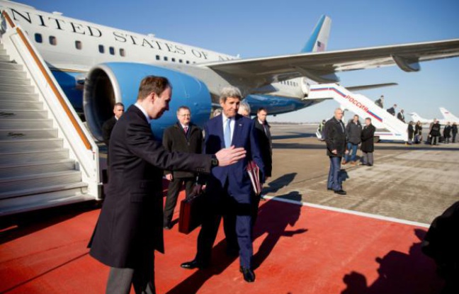 Kerry à Moscou pour relancer les négociations de paix