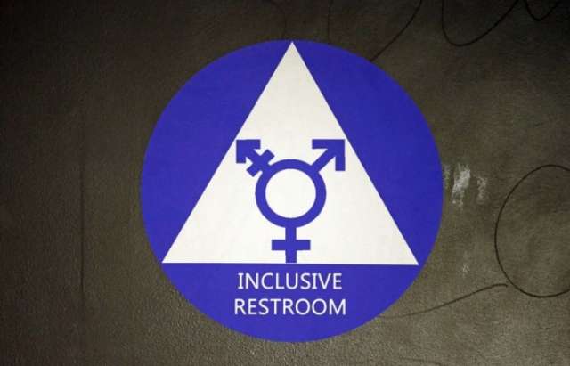 JO 2020: Le Japon installe des toilettes unisexes pour les transgenres