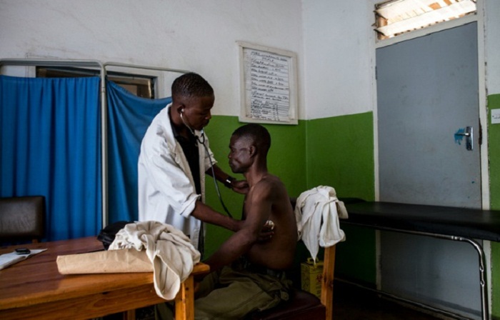 Malawi: séropositif, il initiait des filles au sexe