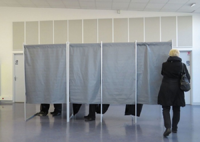 Primaire à gauche: ouverture des bureaux de vote