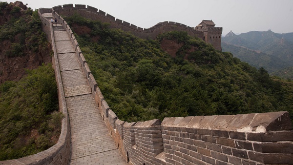 Chine: tollé après la restauration ratée d`un tronçon de la Grande Muraille