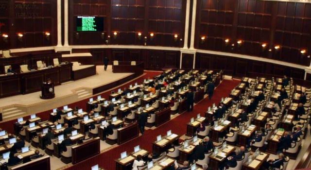 Prokuror deputatlığa namizəd oldu