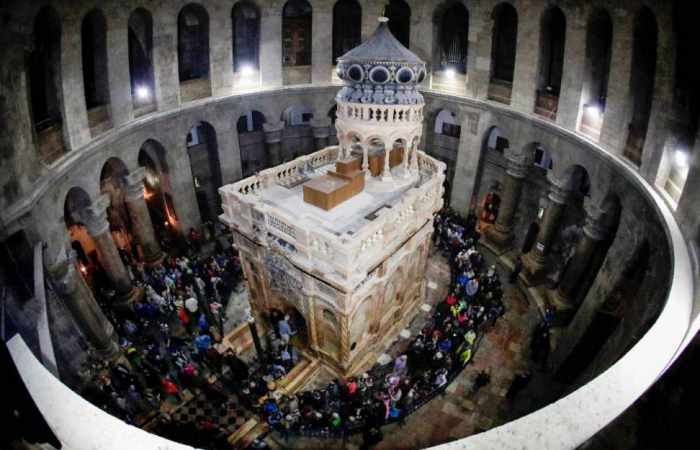Le tombeau du Christ dévoilé à Jérusalem après rénovation