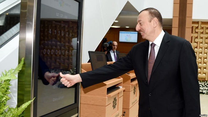 Ilham Aliyev: ``ASAN`´ -Service sei Durchbruch im Kampf gegen die Korruption