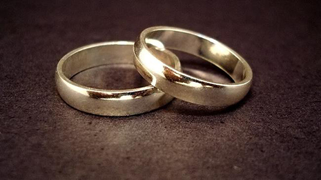 Friendship explains marriage, happiness link: Study