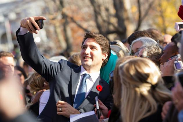 Justin Trudeau et la politique par les selfies
