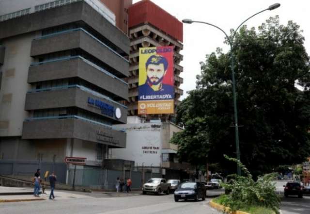 Venezuelan opposition leader Lopez granted house arrest