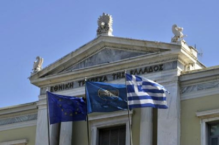 EU fordert von Athen Rekapitalisierung der Banken bis Jahresende