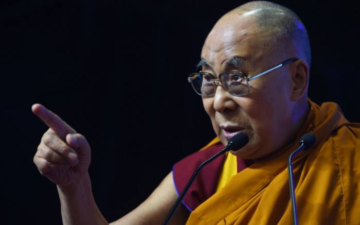 Crise des Rohingyas : le Dalaï Lama appelle Aung San Suu Kyi à une solution pacifique