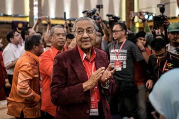 Malaisie: l'ex-Premier ministre candidat de l'opposition à 92 ans