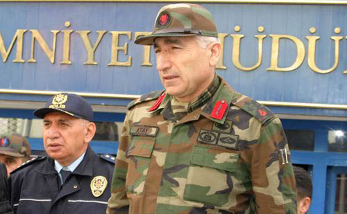 Türk general Bakıda