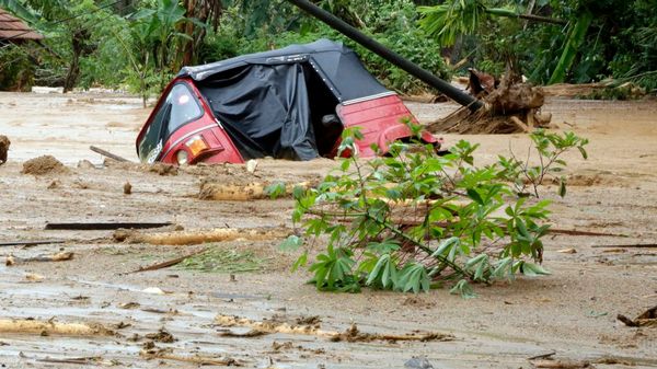 L`aide internationale afflue après les inondations au Sri Lanka inondé