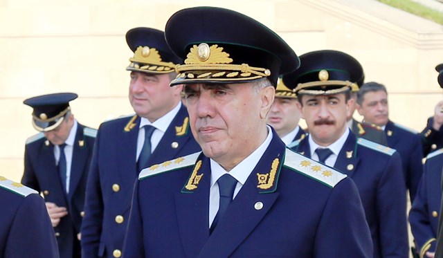Zakir Qaralov prokurorlara tapşırıqlar verdi