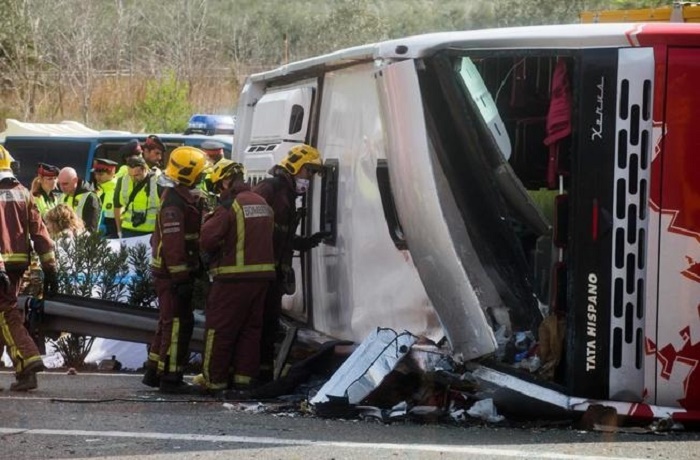 13 students dead, 23 hospitalized in Spain`s coach crash