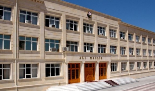 Naxçıvanlı deputatlar toplanır - İlk iclas çağırıldı