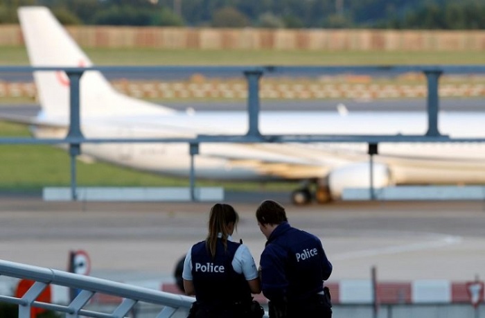Two planes land safely at Brussels airport after bomb threats