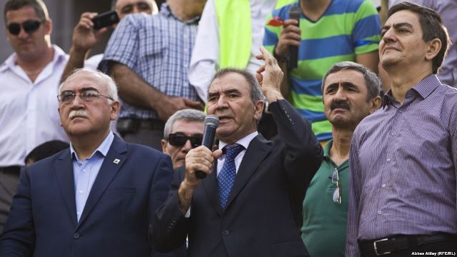 YAP-dan asılı müxalifət kimə lazımdır? - Gündəm 