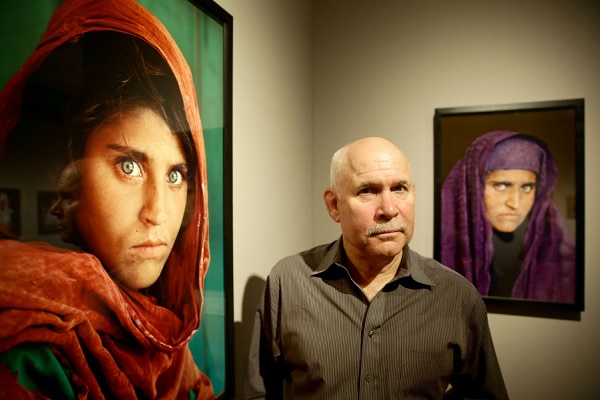 L`Afghane aux yeux verts du National Geographic arrêtée au Pakistan
