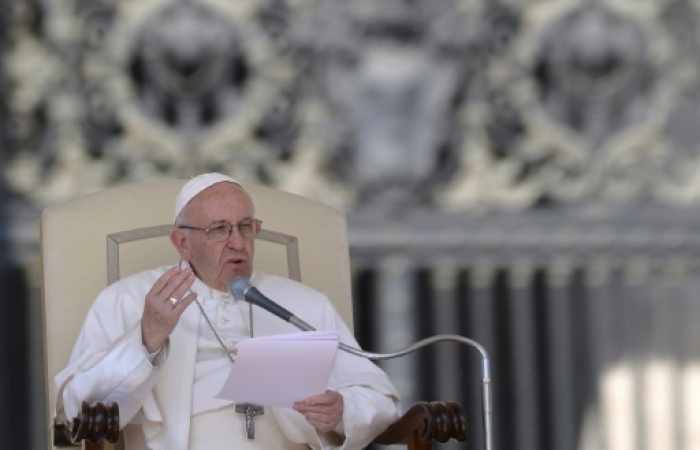Attaque en Syrie: le pape dénonce un "massacre inacceptable"
