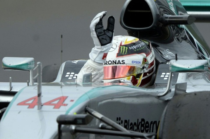  Lewis Hamilton gagne en Russie et se rapproche du titre