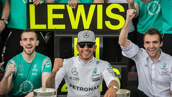 Hamilton unbezwingbar, Rosberg verzweifelt