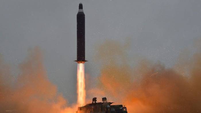 Nordkorea prahlt mit neuer Rakete
