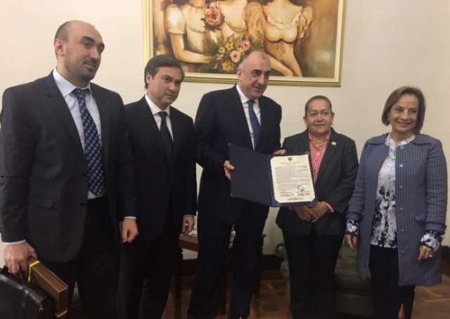 Azerbaijani FM meets with first vice-president of Colombia’s National Congress
