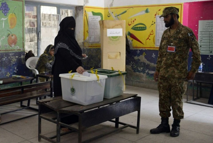 Pakistan: un frère tue sa soeur parce qu’elle avait voté