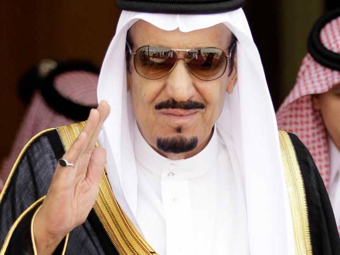 Le roi d'Arabie saoudite arrive à Moscou