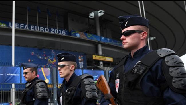 Explosion aux abords du stade de France