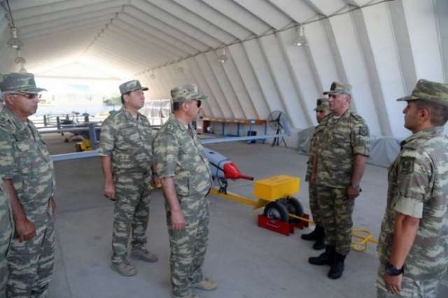 Azerbaijani defense minister inaugurates new residential complex of Air Force
