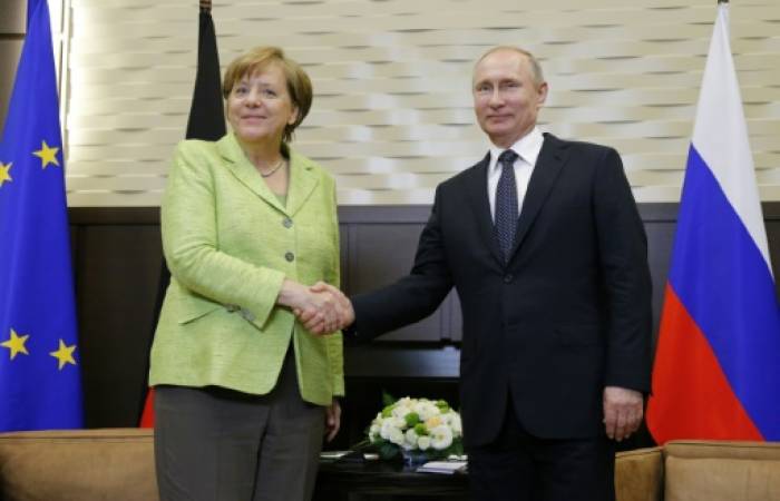 Merkel interpelle Poutine sur le sort des homosexuels en Tchétchénie