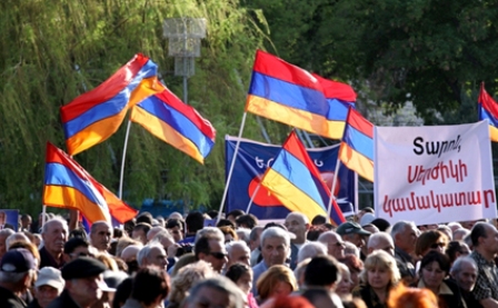 Ermənistanda ara qarışdı - VİDEO