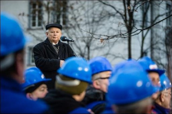 Kaczynski wirft polnischem Verfassungsgericht Machtmissbrauch vor