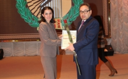 Rektor fəxri fərman verdi