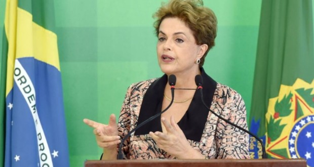 Brésil : Dilma Rousseff perd trois nouveaux ministres