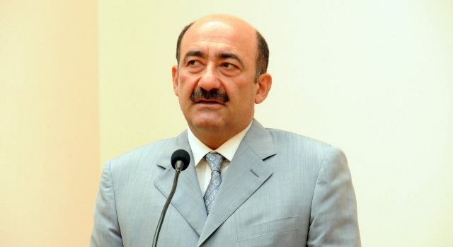 Nazir “AzDrama”kı qalmaqaldan danışdı