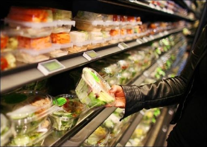 Ernährungsminister Schmidt fordert Ende des Haltbarkeitsdatums auf Lebensmitteln
