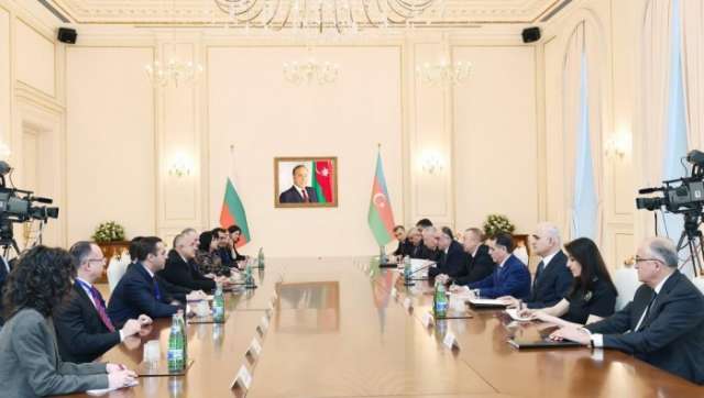 Azerbaijani president, Bulgarian PM meet in expanded format 