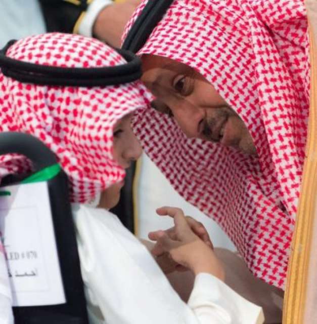 أمير الباحة يشيد بدور مركز جمعية الأطفال المعوقين بالمنطقة