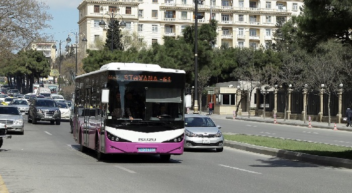 Bu avtobusun hərəkət istiqaməti dəyişdi