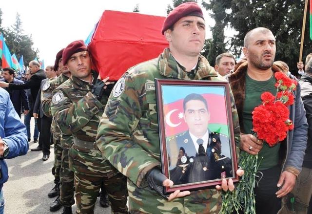 Şəhid zabitimiz dəfn edildi - Fotolar