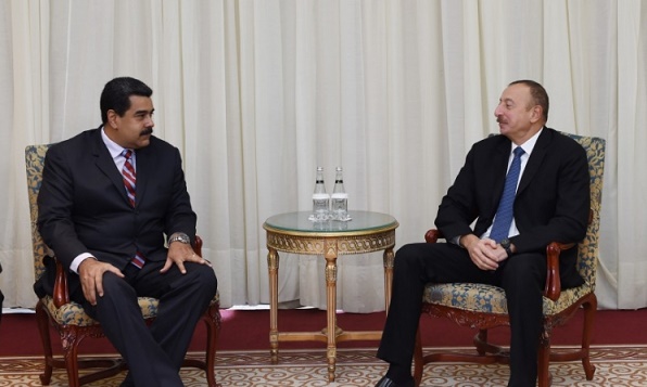 Entretien du président Ilham Aliyev avec son homologue vénézuélien Nicolas Maduro