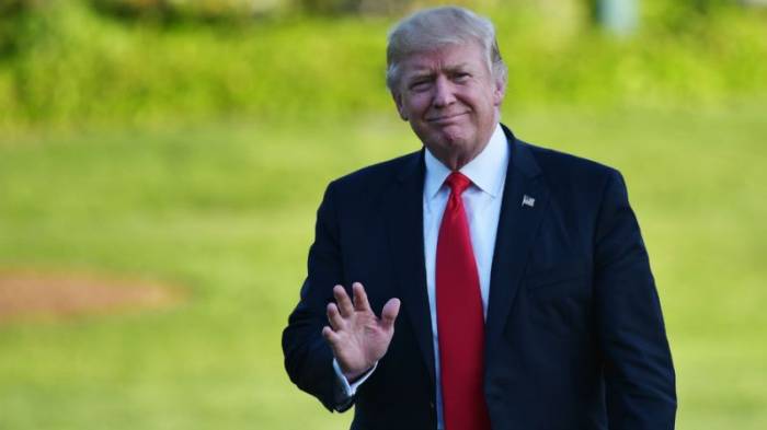 Enquête russe: "AUCUNE COLLUSION!", martèle Trump
