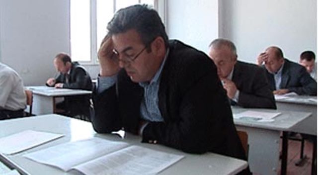 Dövlət qulluğunda işləmək istəyənlərin nəzərinə