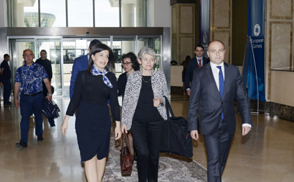İrina Bokova Bakıya gəldi