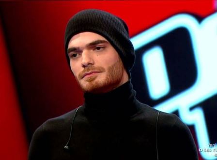 Elnur “Eurovision”ın açılışına qara lentlə çıxdı – VİDEO