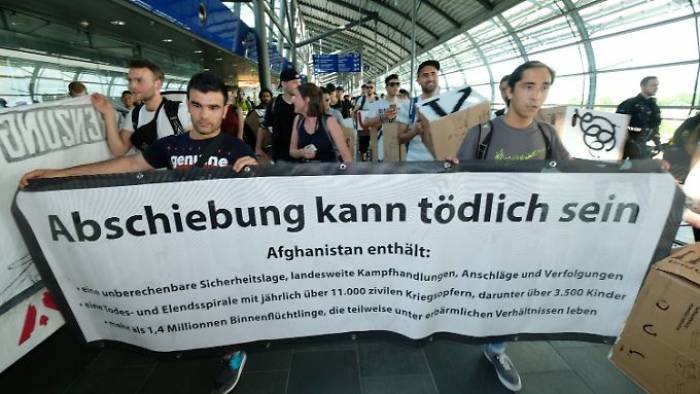 Afghanen  wollen nicht mehr freiwillig zurück